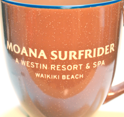 画像: モアナ サーフライダー（MOANA SURFRIDER）マグカップ（陶磁器）ブラウン