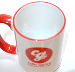 画像: コーヒー・ギャラリー（COFFEE GALLERY）マグカップ（陶磁器）white & red logo